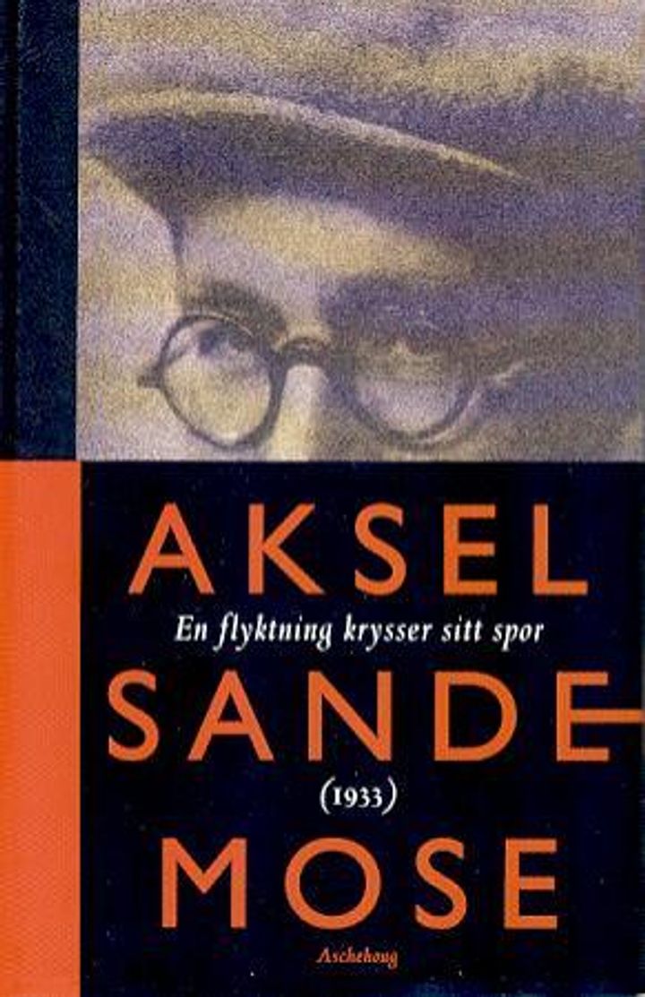 bokomslag: En flyktning krysser sitt spor : fortelling om en morders barndom