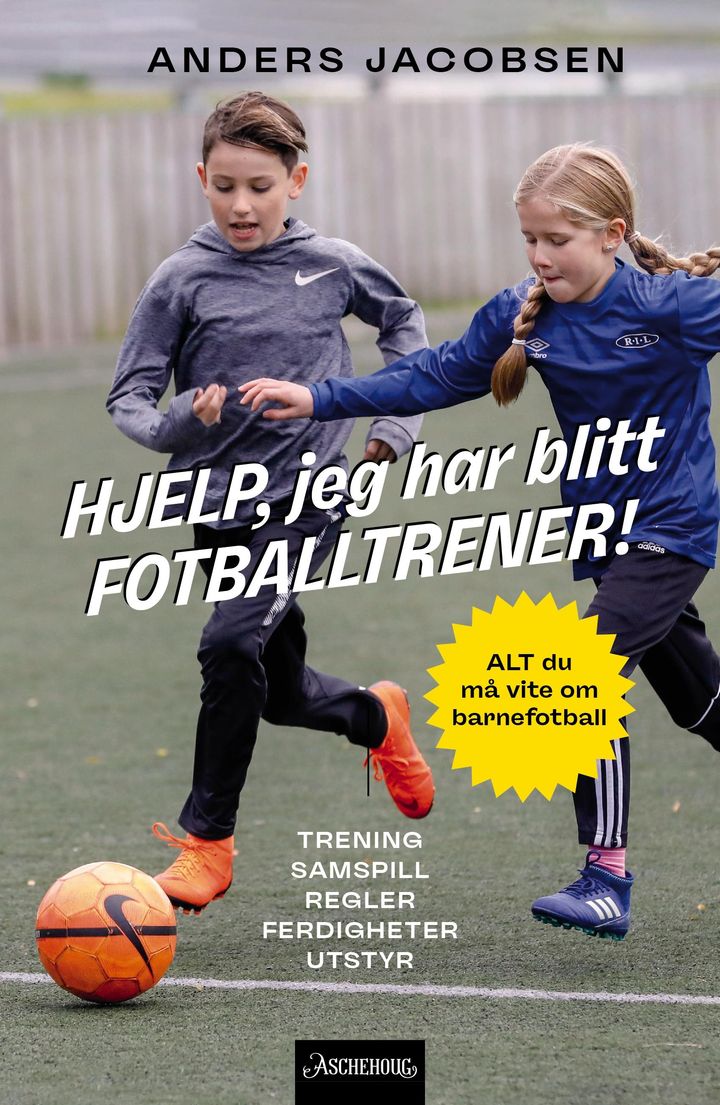 bokomslag: Hjelp, jeg har blitt fotballtrener!