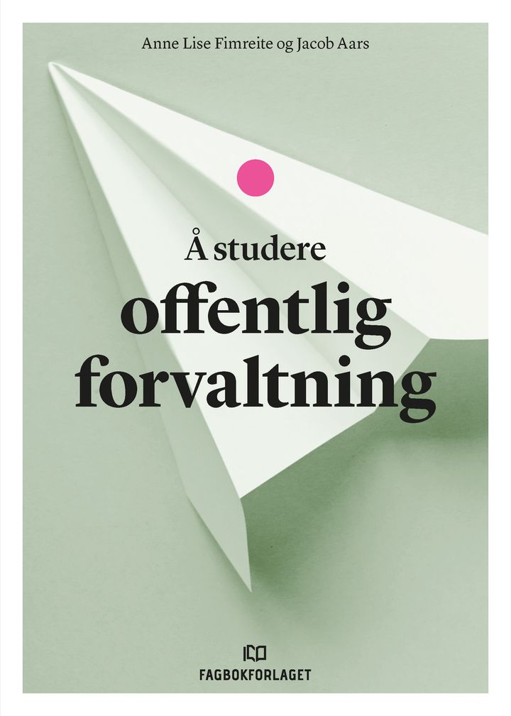 bokomslag: Å studere offentlig forvaltning